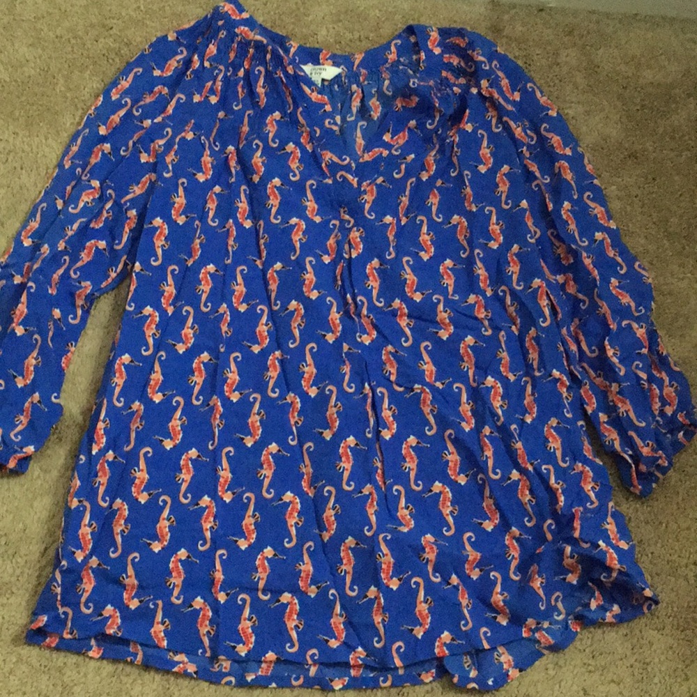 4 FOR $25. Crown and Ivy Seahorse print shirt.
